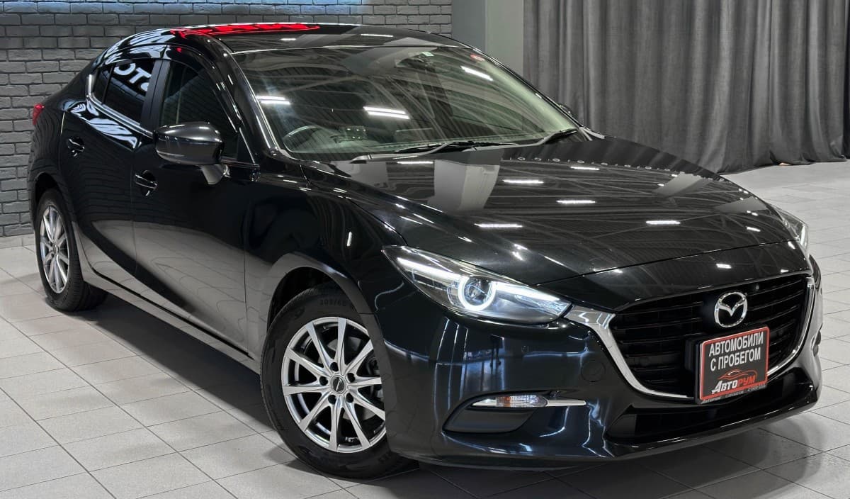 Mazda Axela - 5